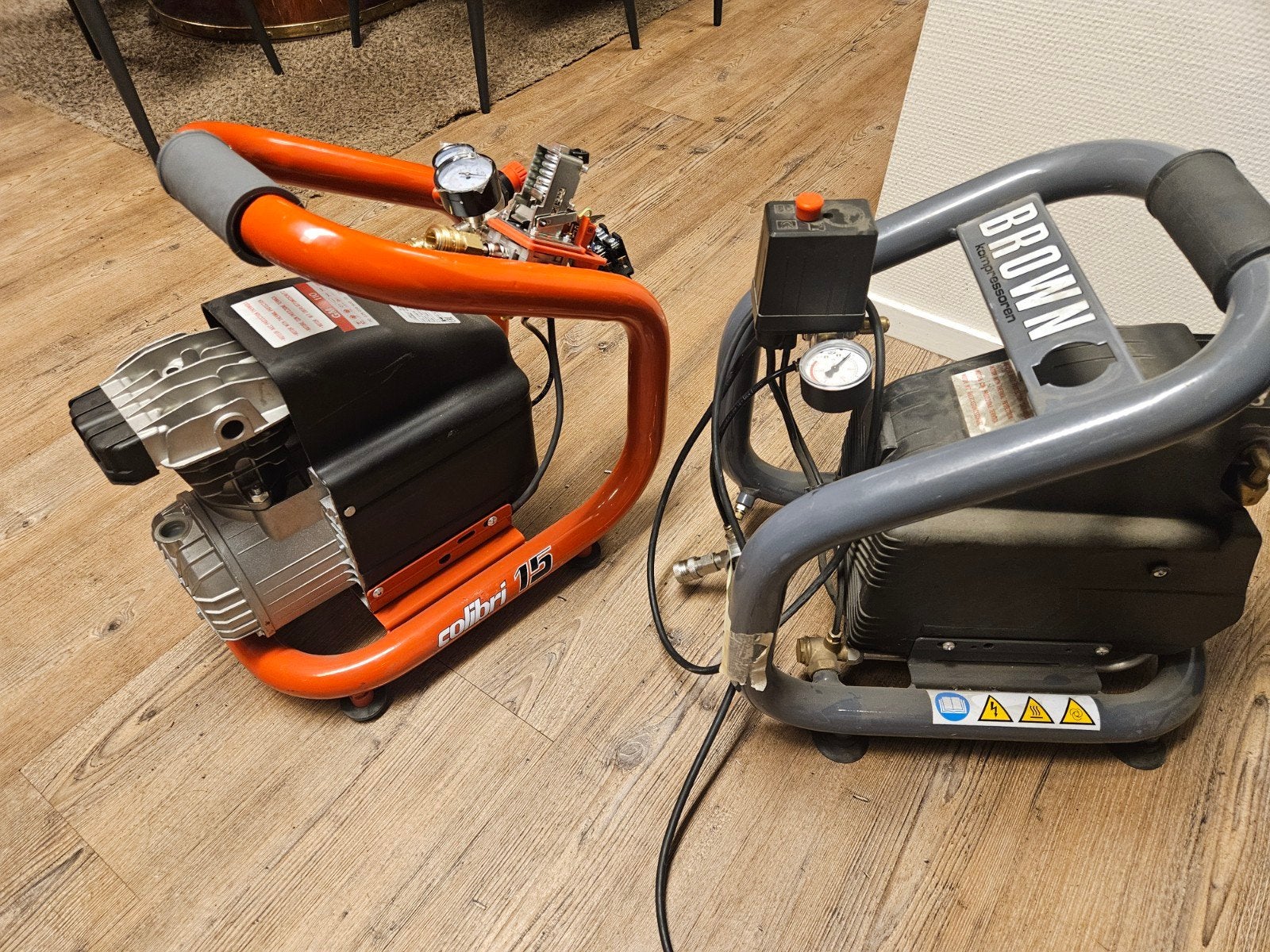 Brown Kompressor 2 stuks, Doe-het-zelf en Verbouw, Ophalen, Gebruikt, 6 tot 10 bar, Mobiel