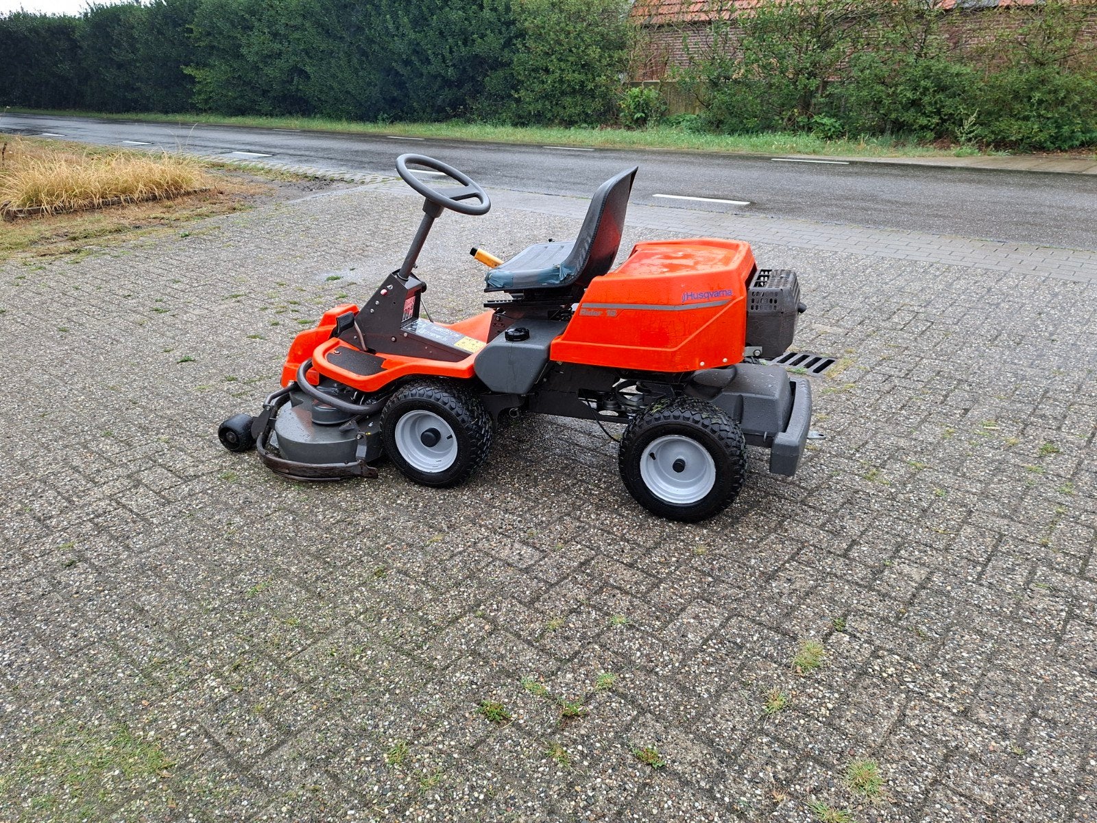 Husqvarna Rider 16 met nieuw 103 cm maaidek, Ophalen, Gebruikt, 50 cm of meer