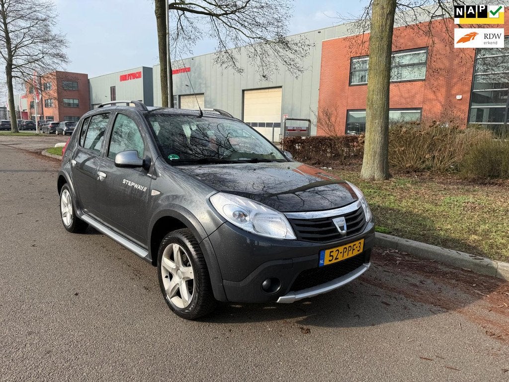 Dacia Sandero 1.6 Stepway ZEER NETTE AUTO, Voorwielaandrijving, 4 cilinders, Bedrijf, Handgeschakeld
