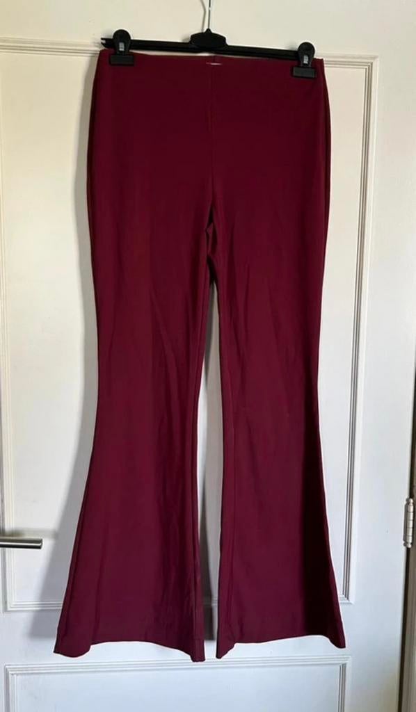 Bordeaux rode, rode Studio Anneloes Flaired broek XS, Kleding | Dames, Ophalen of Verzenden, Zo goed als nieuw, Maat 34 (XS) of kleiner