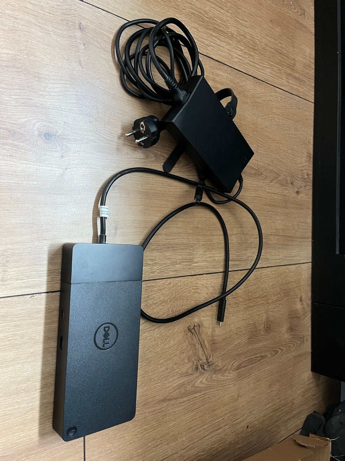 Dell Docking Station met voeding, Ophalen of Verzenden, Gebruikt, Docking station, Laptop