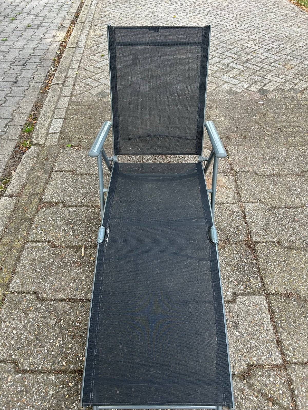 Nieuw ligbed met klein scheurtje in stof, Tuin en Terras, Ligbedden, Ophalen, Nieuw, Textileen, Verstelbaar
