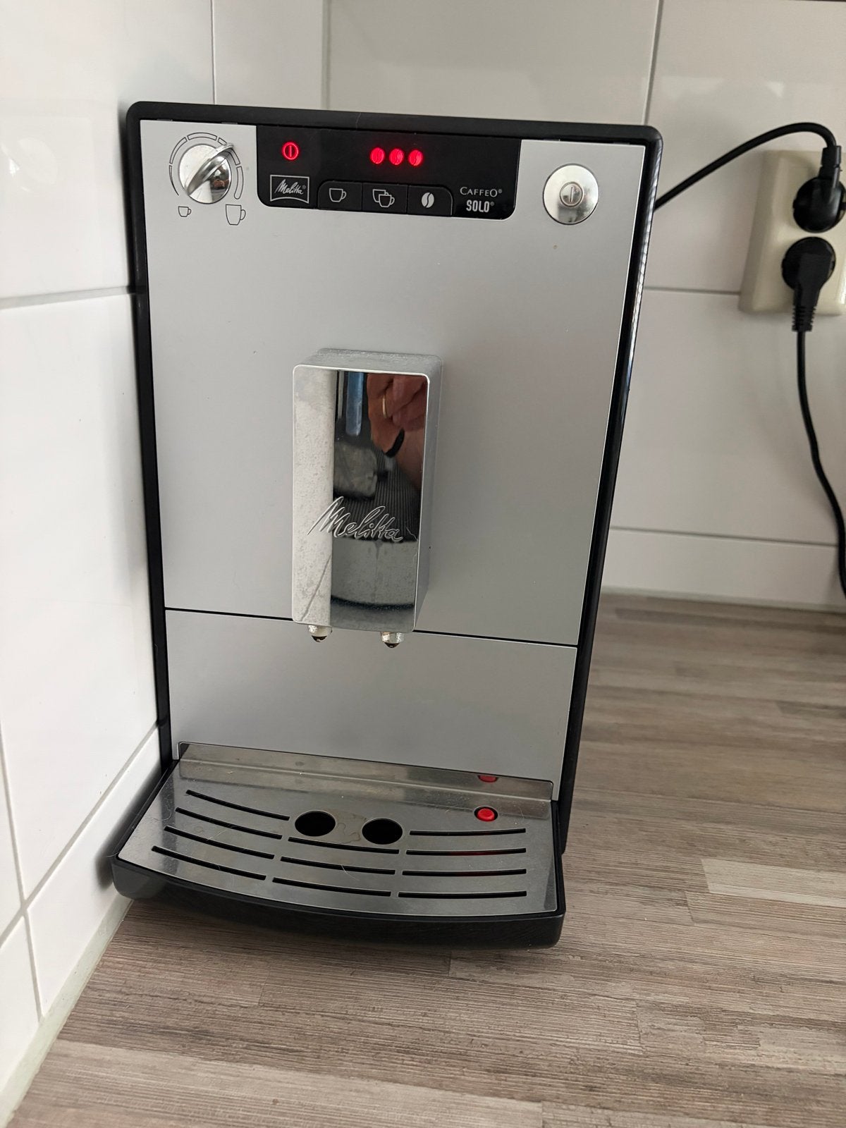 Melitta Caffeo Solo Koffiemachine - Compact en Stijlvol, Ophalen, Afneembaar waterreservoir, Gebruikt, Koffiemachine