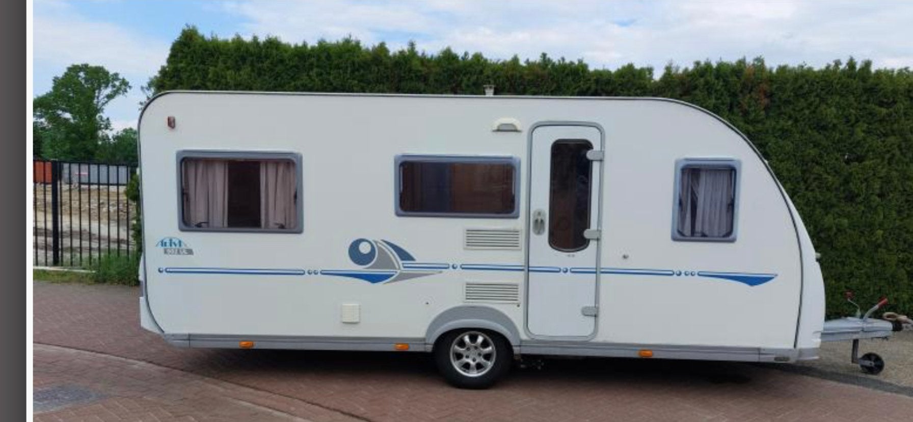 Adria Adiva 502 UL - mover. Ruime en complete caravan, Caravans en Kamperen, Caravans, Rondzit, Particulier, Adria, 5 tot 6 meter