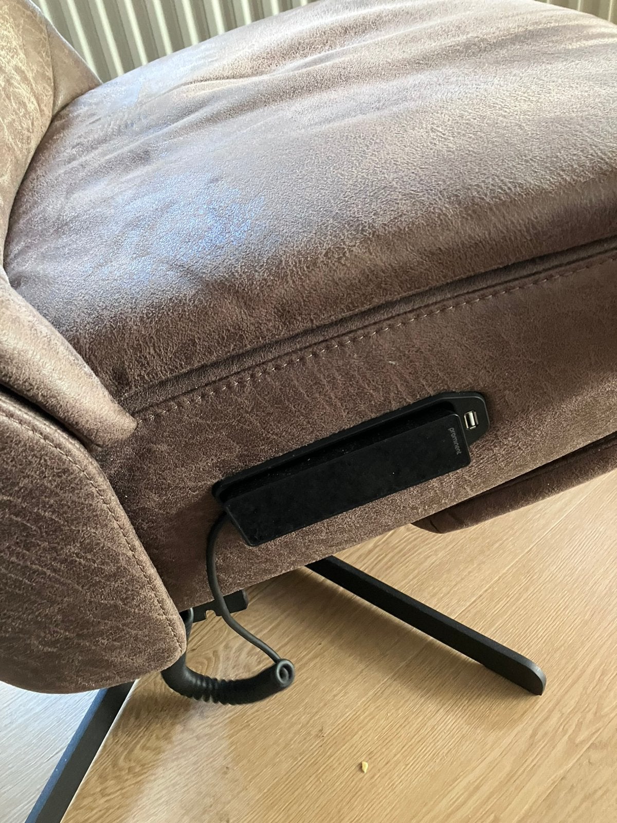 Prominent fauteuil sta op C-100, Ophalen, 75 tot 100 cm, Zo goed als nieuw, Stof