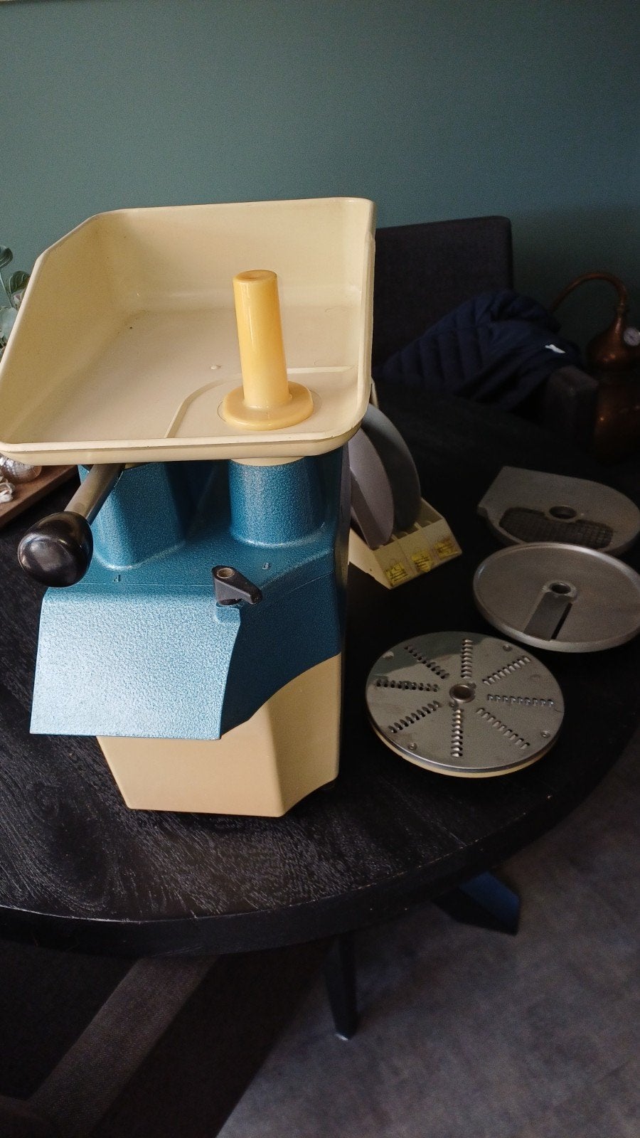 DITO groenten snijmachine., Ophalen, Zo goed als nieuw, Elektrisch