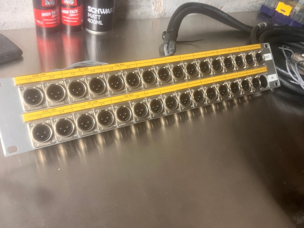 16-kanaals XLR Patchbay - Compleet bekabeld en werkend, Ophalen of Verzenden, Gebruikt, Apparatuur