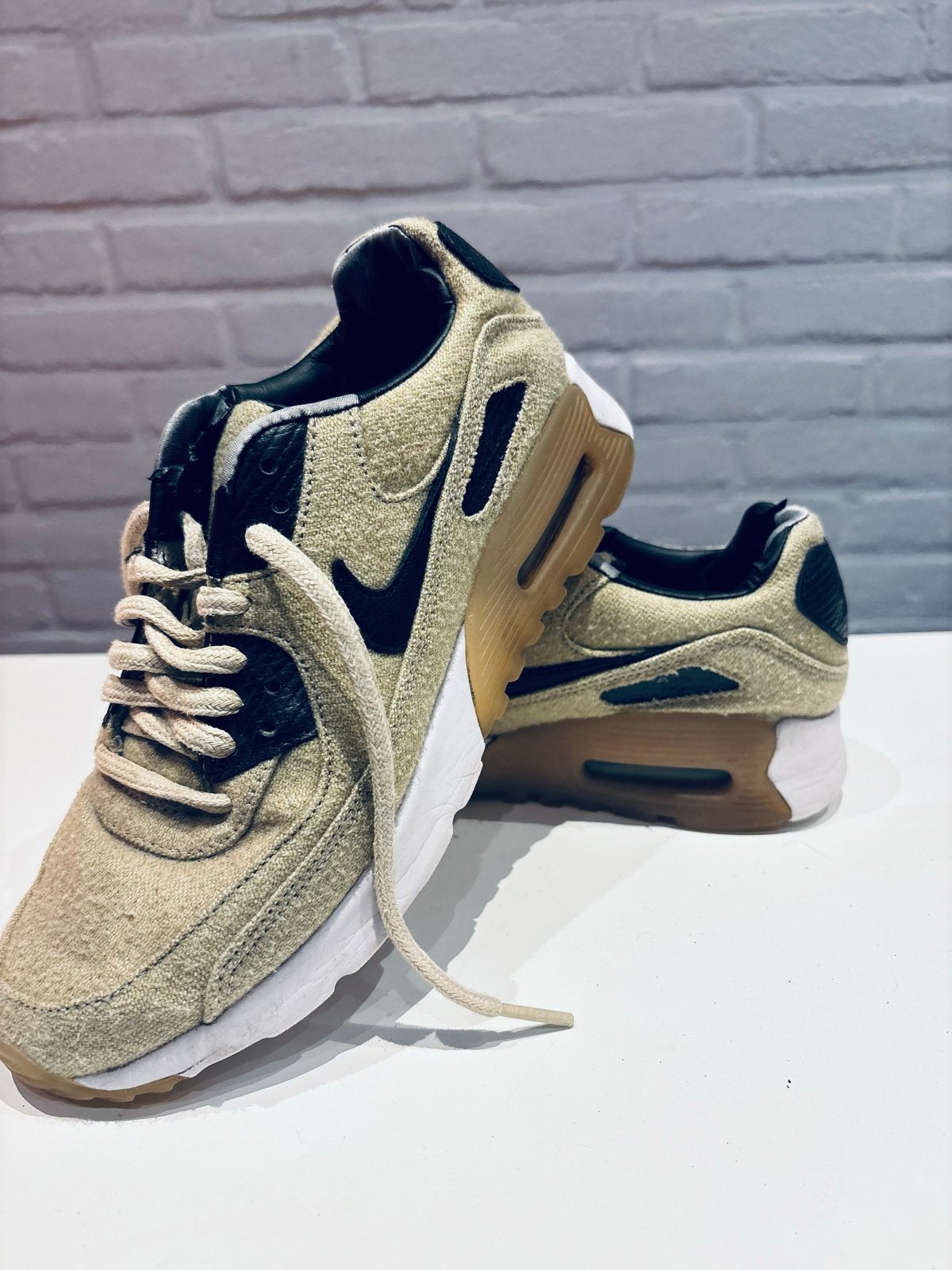 Nike Air Max 90 Sneakers - Beige/Zwart - Maat 36.5, Ophalen of Verzenden, Gedragen, Beige, Sneakers of Gympen