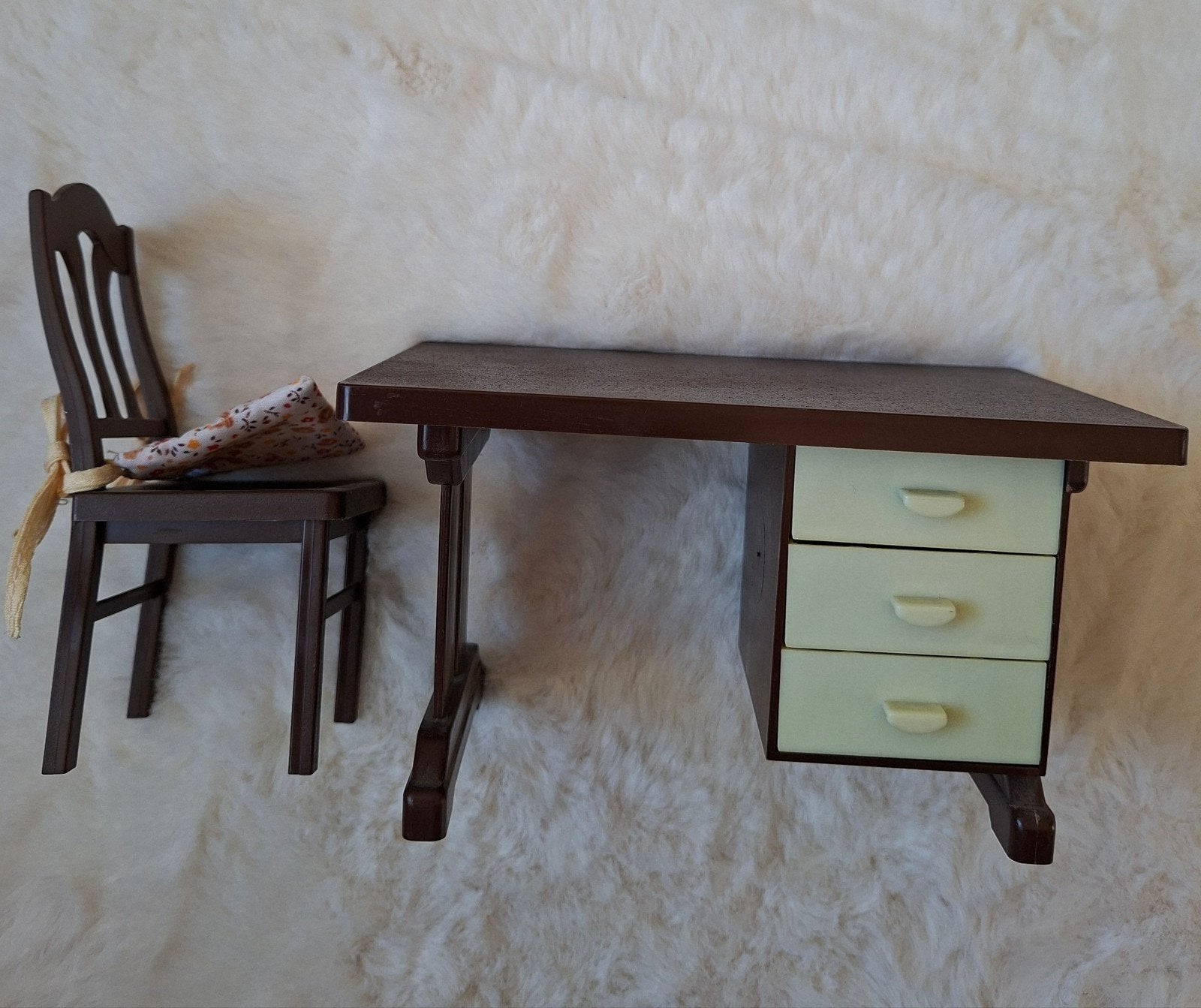Vintage Fleur, Fleurpop, poppenhuis bureau met stoel, Ophalen of Verzenden, Gebruikt, Toebehoren