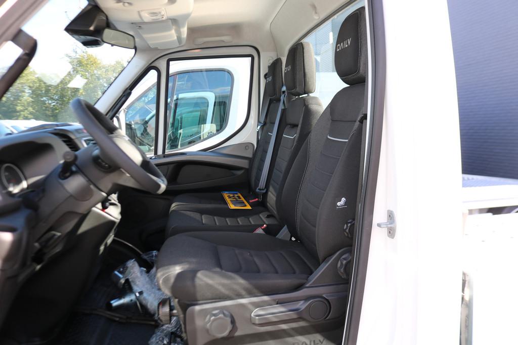 Iveco Daily 35S18 Oprijwagen (bj 2024), Auto's, Bestelauto's, Automaat, Stof, Gebruikt, Euro 6