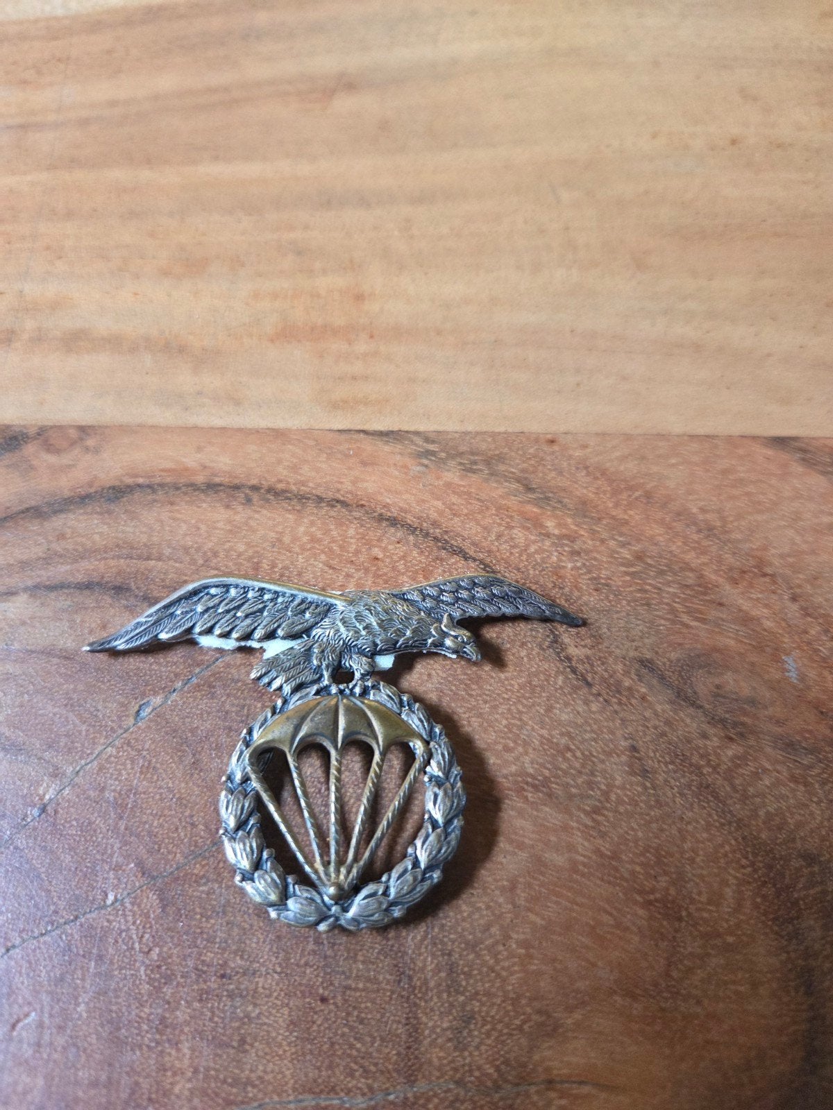 Spaanse brevet para, Ophalen of Verzenden, Landmacht, Overige gebieden, Embleem of Badge