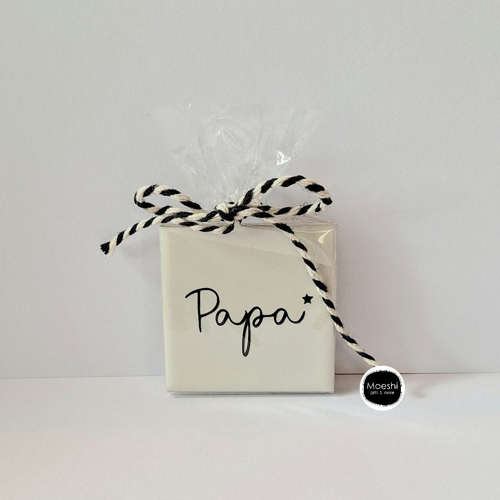 Papa – Handgemaakte tegel | 5x5 cm | Cadeautje, Steen/keramiek, Ophalen of Verzenden, Wit, Nieuw