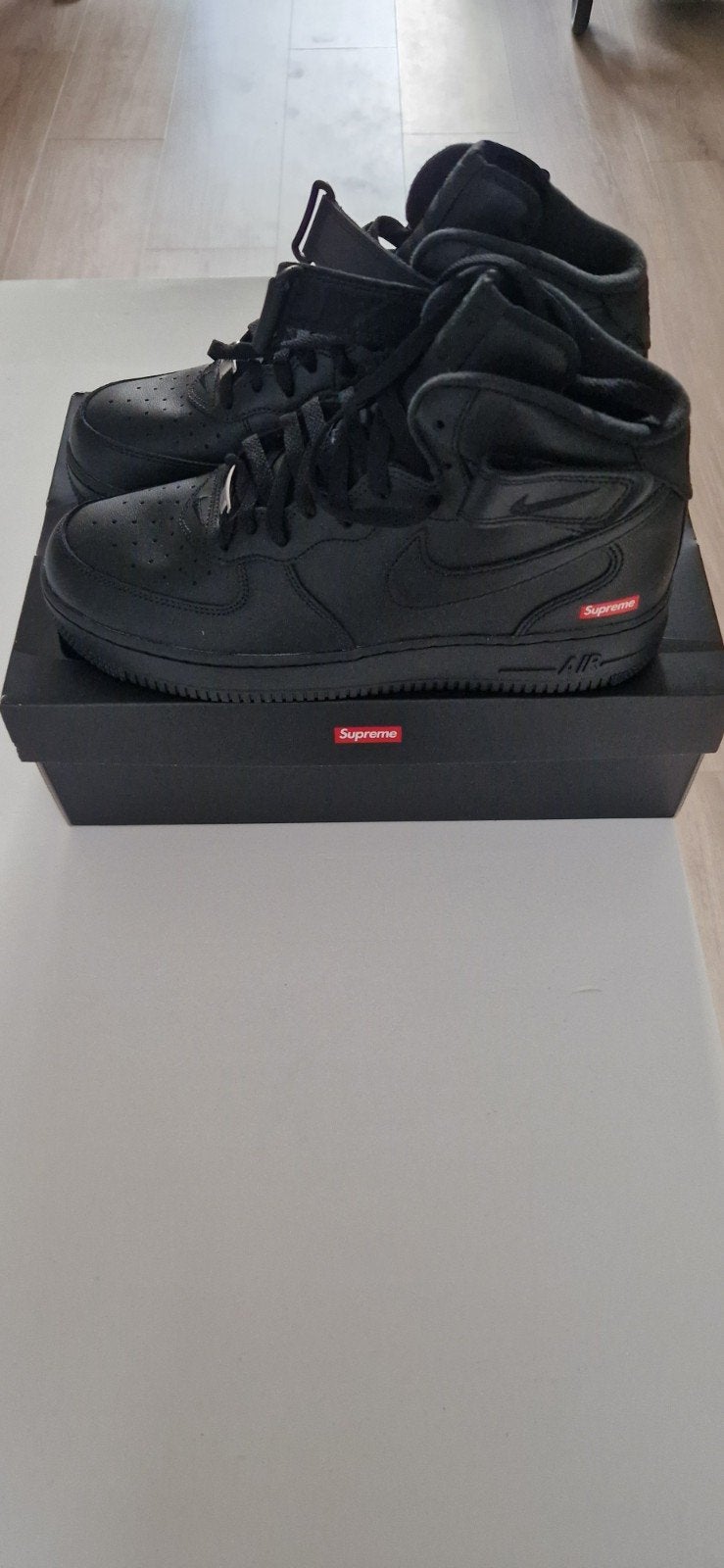 nike air force 1 mid supreme maat 43 NIEUW!, Ophalen of Verzenden, Nieuw, Schoenen