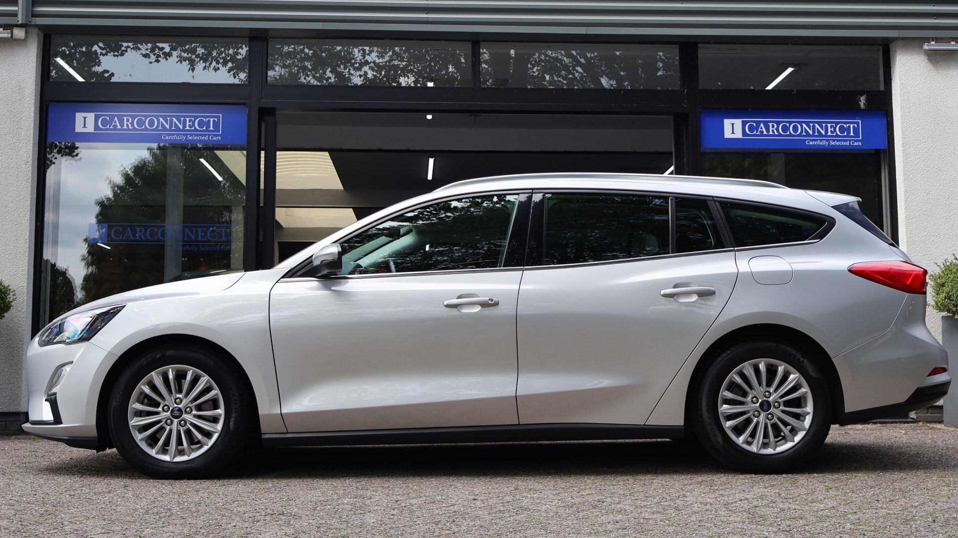 Ford Focus Wagon 1.0 EcoBoost Titanium Business 125pk|LED|PD, Auto's, Gebruikt, 1283 kg, Lichtsensor, Origineel Nederlands