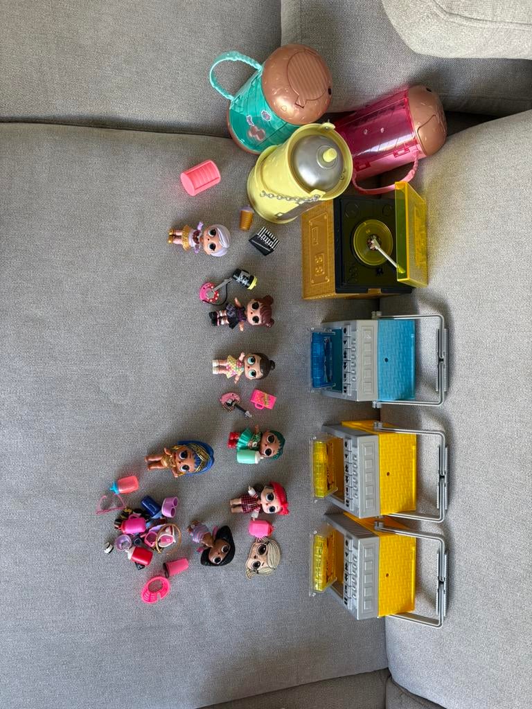 LOL Surprise Remix speelset met poppen en accessoires, Kinderen en Baby's, Speelgoed | Poppen, Ophalen of Verzenden, Gebruikt