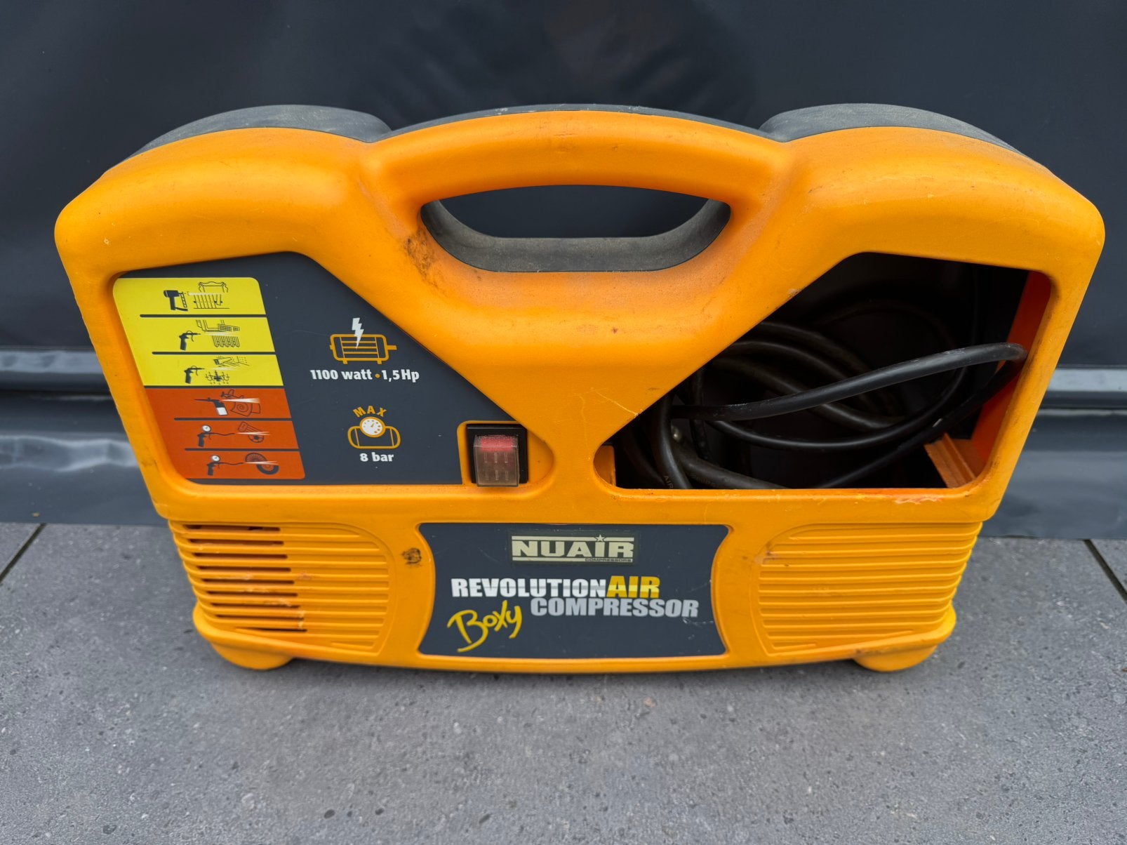 Compressor, Doe-het-zelf en Verbouw, Compressors, Minder dan 25 liter, Ophalen, Zo goed als nieuw, Minder dan 200 liter/min