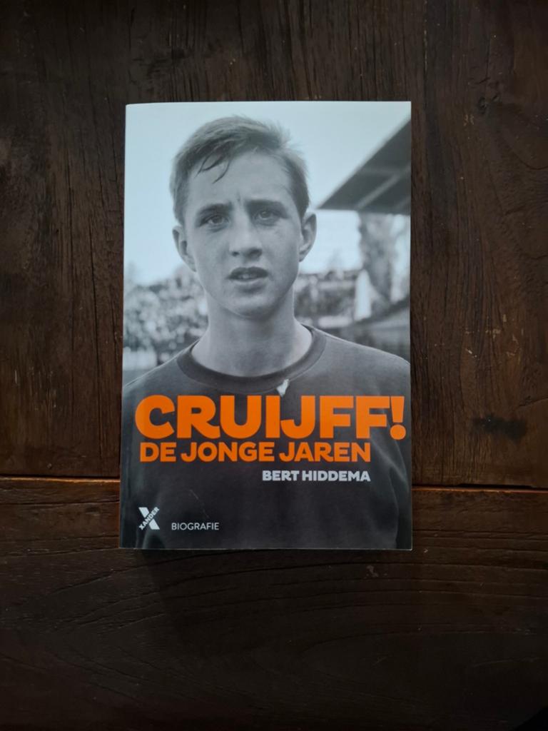 Johan Cruijff boek nieuwstaat ..., Boeken, Ophalen of Verzenden, Zo goed als nieuw, Sport