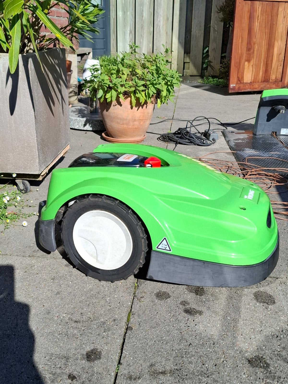 Stihl RMI422 robotmaaier, Ophalen, Met regensensor, 20 tot 25 cm, Gebruikt