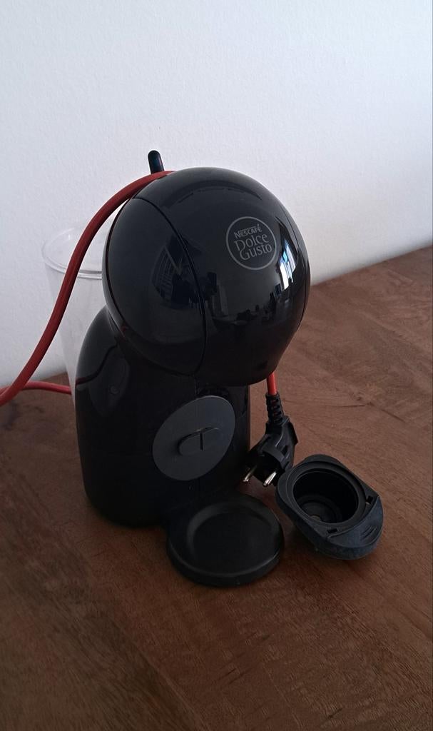 Nescafe dolce gusto koffiezetapparaat, Ophalen of Verzenden, Gebruikt, Koffiemachine