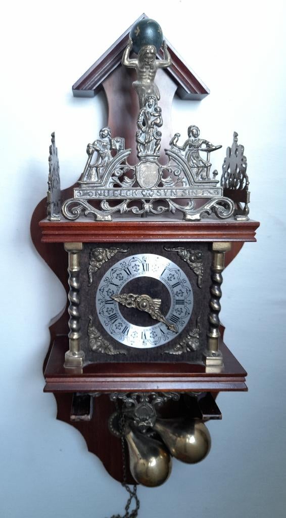 ZAANSE KLOK MET KOPEREN GEWICHTEN, Ophalen of Verzenden, Gebruikt, Analoog, Wandklok