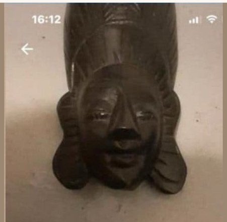 Houten maskertje, Ophalen, Zo goed als nieuw
