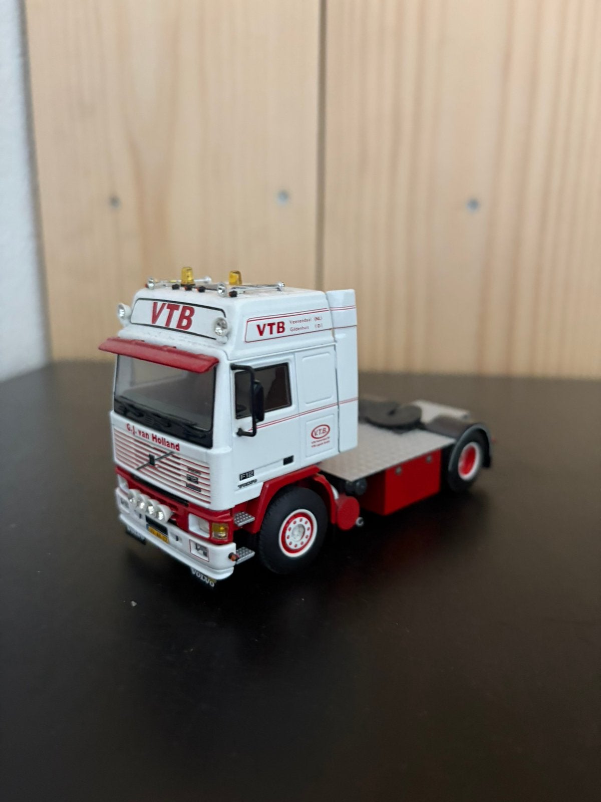 WSI volvo F12 VTB, Hobby en Vrije tijd, Ophalen of Verzenden, Zo goed als nieuw, Bus of Vrachtwagen, Wsi