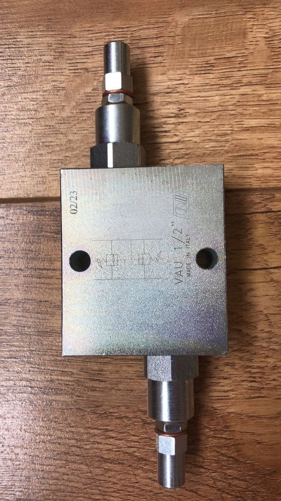 Foto 9 van Hydraulische lier 7 Ton KOMPAKT 26m 12mmkabel hydraul rem