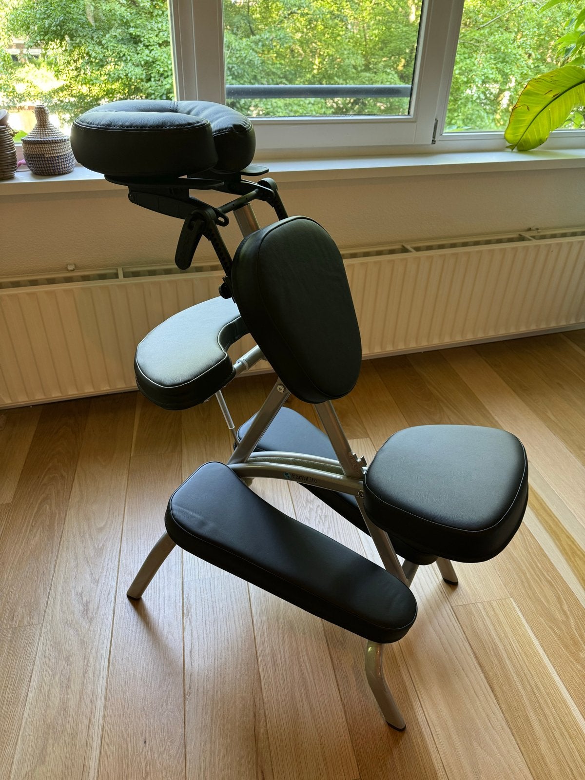 Earthlite Vortex massagestoel - Zo goed als nieuw, Sport en Fitness, Massageproducten, Ophalen of Verzenden, Zo goed als nieuw