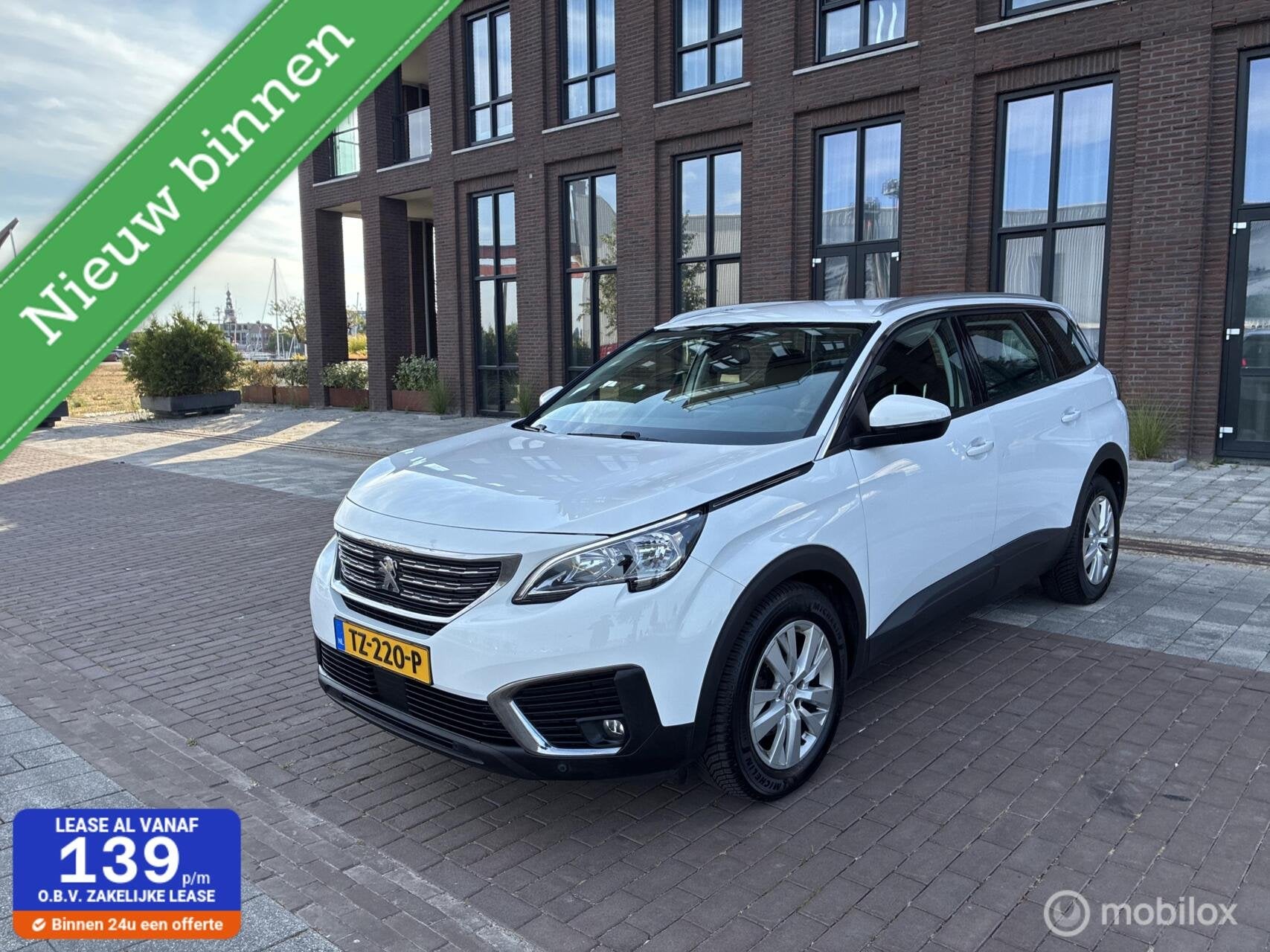 Peugeot 5008 1.2 PureTech Advanced Grip Control Allure, Voorwielaandrijving, Gebruikt, 1199 cc, 7 stoelen