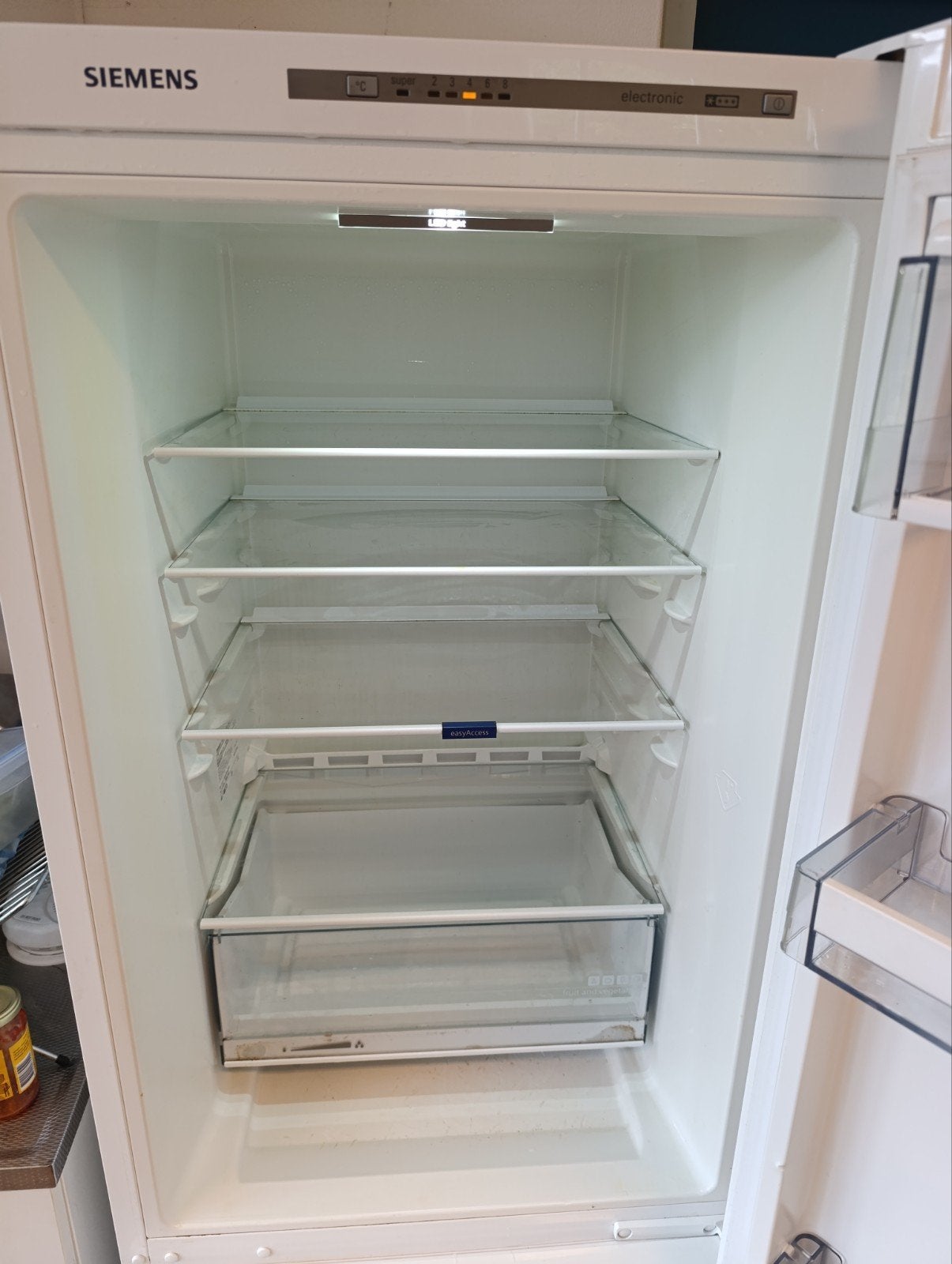 Foto 5 van Samsung koelkast met vriezer in goede staat