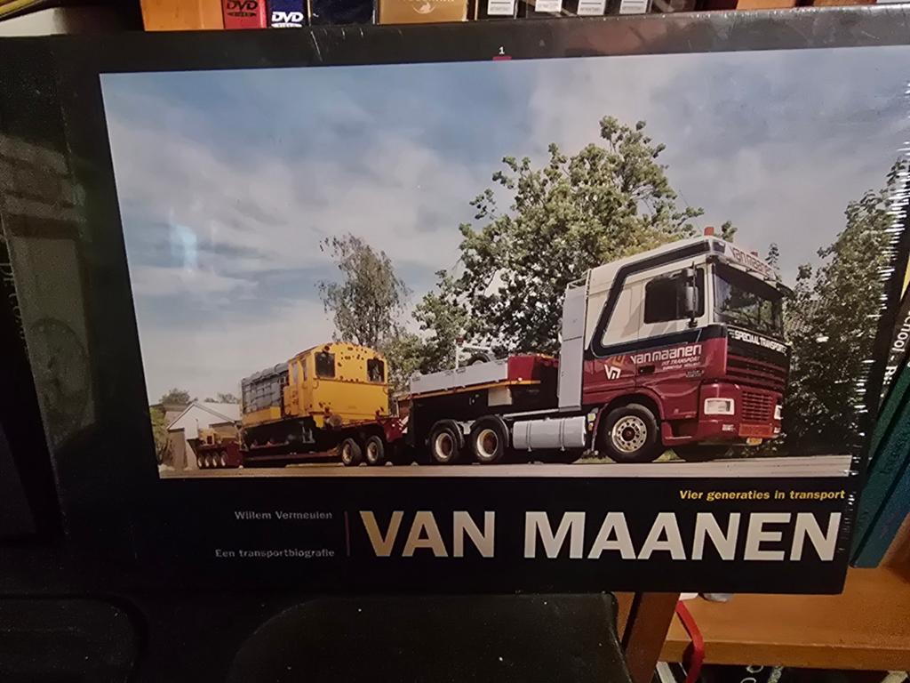 Van Maanen: Vier generaties in transport, Ophalen of Verzenden, Zo goed als nieuw, Willem Vermeulen, Vrachtwagen