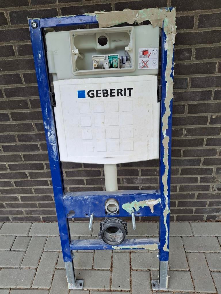 Geberit inbouwreservoir wc, Ophalen, Gebruikt, Toilet