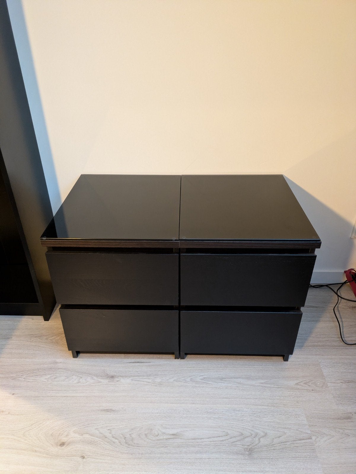 IKEA Malm Nachtkastjes/Ladekastjes met Glazen Plaat, Ophalen, Minder dan 45 cm