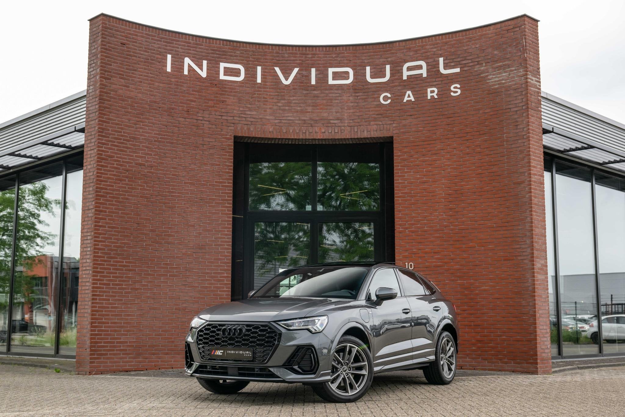 Audi Q3 Sportback 45 TFSI e S Edition ACC Trekhaak Matrix Pa, Auto's, Audi, Gebruikt, Automatische klimaatregeling, Hybride Elektrisch/Benzine