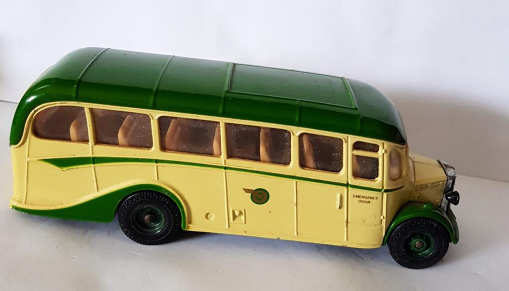 Vintage Corgi Bedford OB Coach Bus - Geel/Groen, Ophalen of Verzenden, Gebruikt, Bus of Vrachtwagen