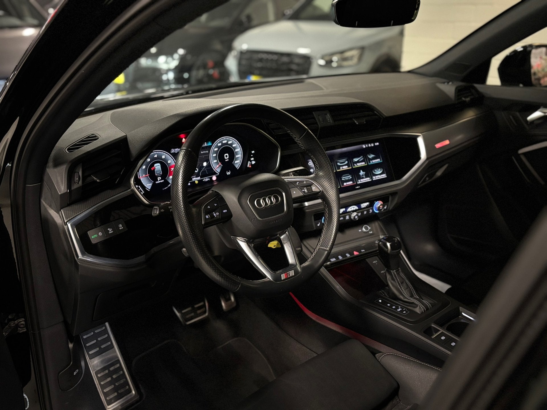 Audi Q3 Sportback 35 TFSI 3x S-line |Pano|leder|sfeerverlich, Auto's, 15 km/l, Zwart, 4 cilinders, 150 pk