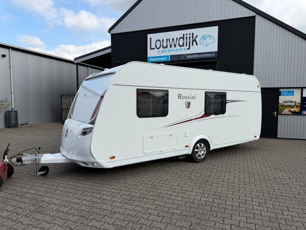 Foto 3 van TABBERT Rossini 520 DM '19 (6 pers. Mover, Luifel)