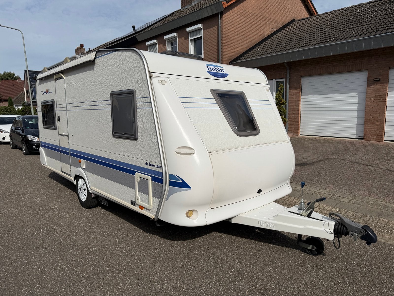 Hobby 460 UFE De Luxe 2003 met zakluifel ( unico meerprijs), Rondzit, Hobby, Frans bed, Particulier