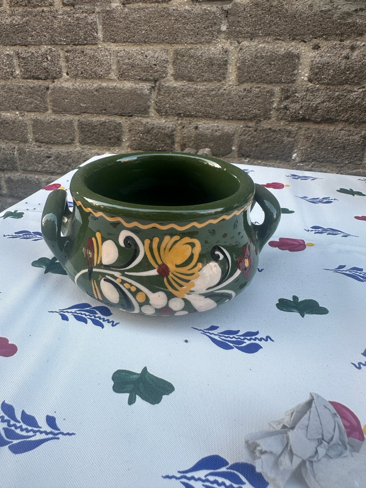 Decoratieve Groene Keramische Kom met Handvatten, Ophalen of Verzenden