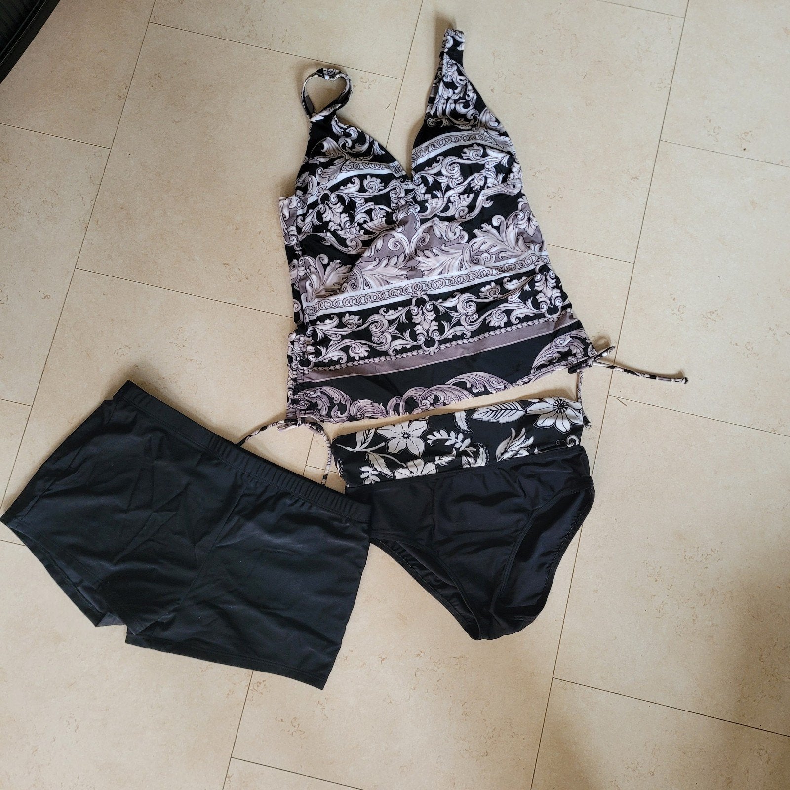 zwart wit bikini tankinhoud XL nieuw, Kleding | Dames, Ophalen of Verzenden