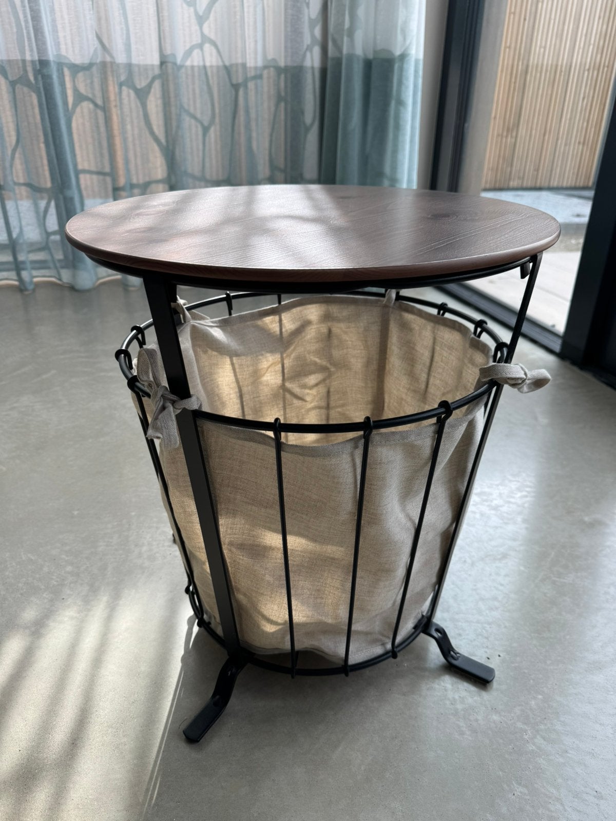Ikea ÄNGESBYN opbergtafel, 43 cm, zwart/grenen, Minder dan 55 cm, Rond, Zo goed als nieuw, Hout