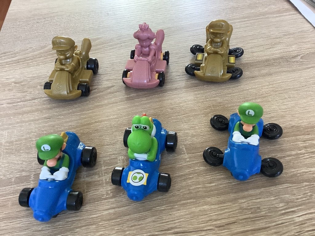6 Mario Kart McDonalds Mario Luigi Yoshi Peach  2 euro/stuk, Verzamelen, Poppetjes en Figuurtjes, Ophalen of Verzenden, Zo goed als nieuw