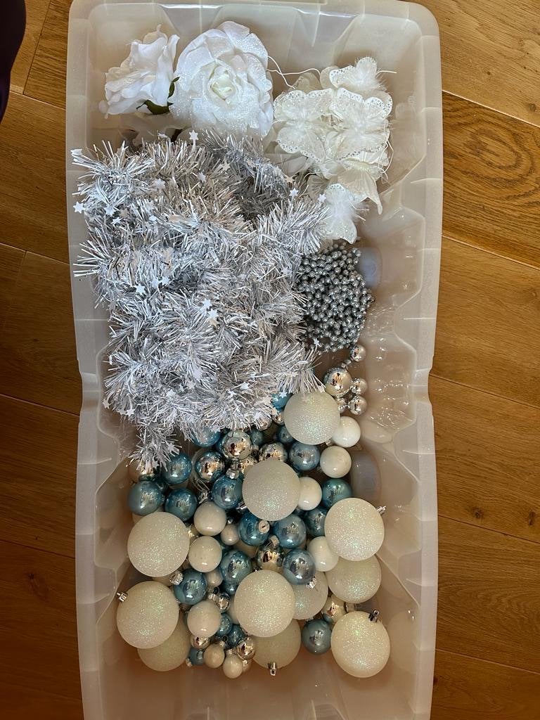Kerstballen en andere accesoires, Diversen, Kerst, Zo goed als nieuw, Ophalen of Verzenden
