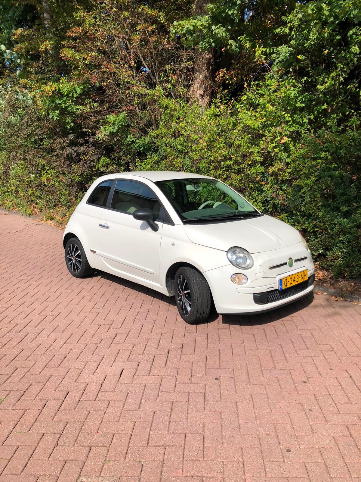 Fiat 500 met schade voor, Ophalen, Benzine