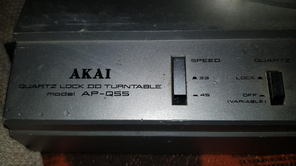 Akai AP-Q55 Platenspeler - Voor onderdelen of restauratie, Audio, Tv en Foto, Ophalen