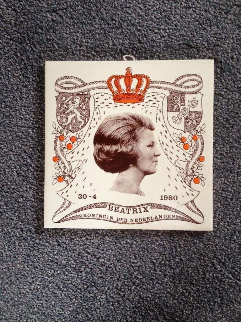 Tegeltje Beatrix Koningin der Nederlanden 1980, Ophalen of Verzenden, Nieuw, Overige typen