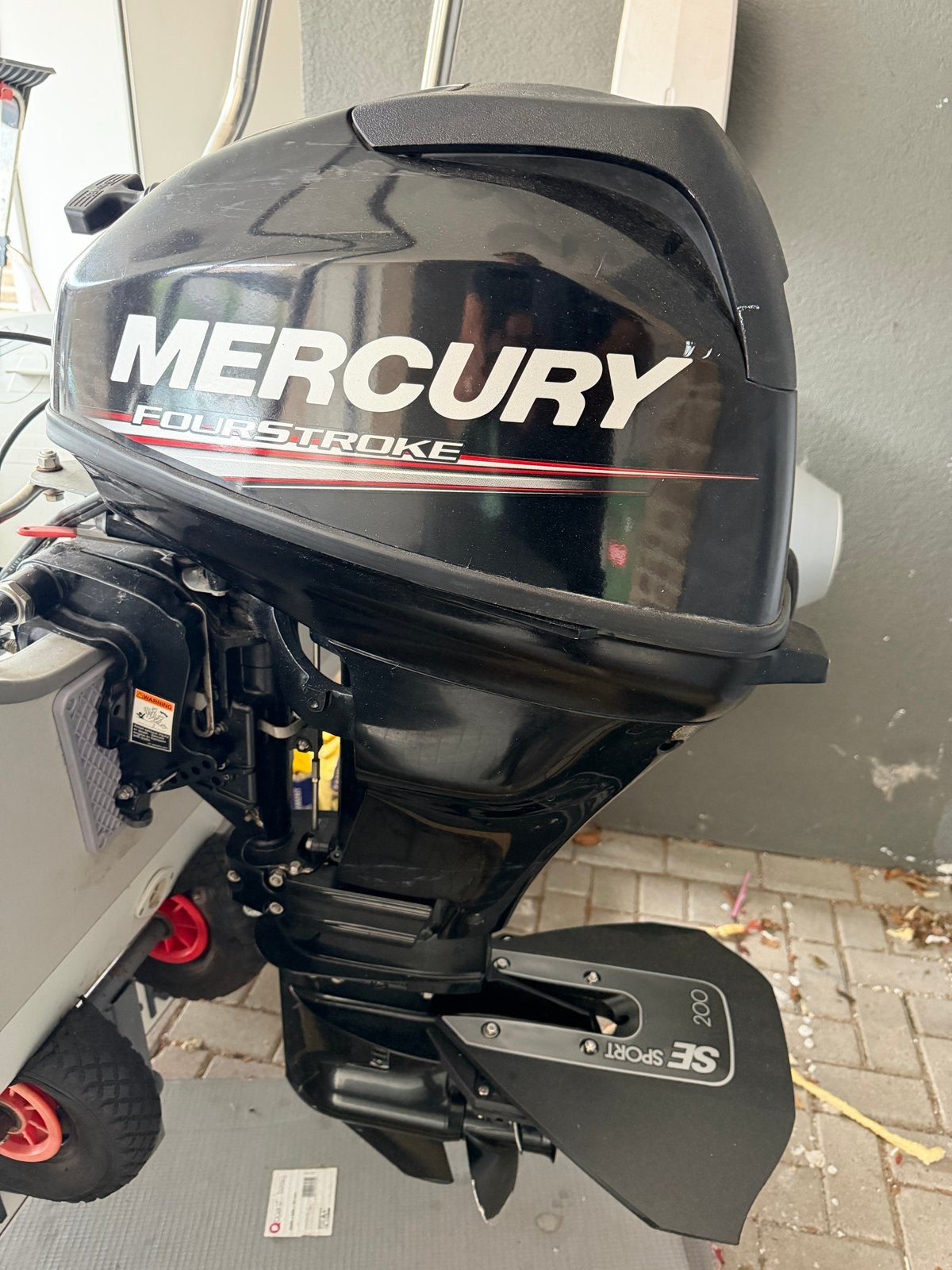 Mercury FourStroke 15 PK Buitenboordmotor incl stuurhuis, Watersport en Boten, Ophalen, 10 tot 30 pk, Gebruikt, Met afstandsbediening