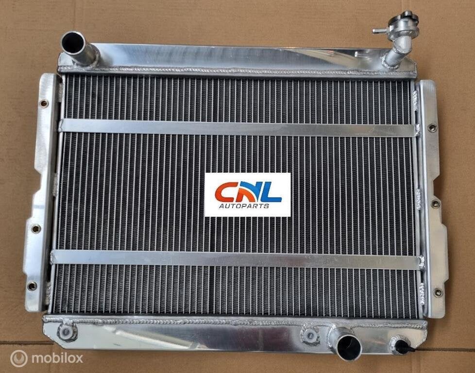 Radiateur oyota Land Cruiser FJ60 FJ65 1981-1990 petrol AT, Nieuw, Ophalen of Verzenden