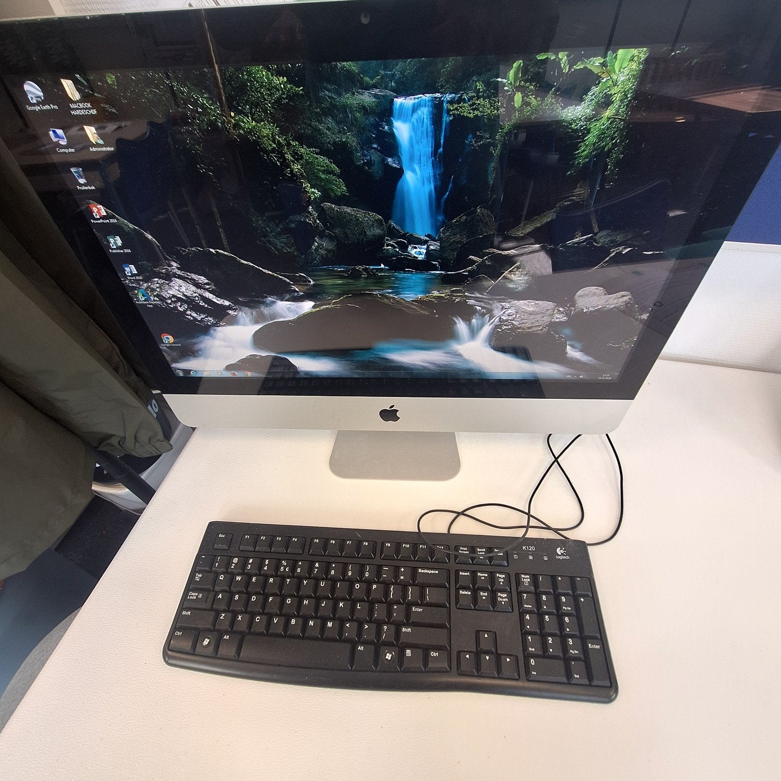 Apple iMac A1311 - 21.5 inch - Goed werkende staat, Ophalen, Gebruikt, Minder dan 4 GB, IMac