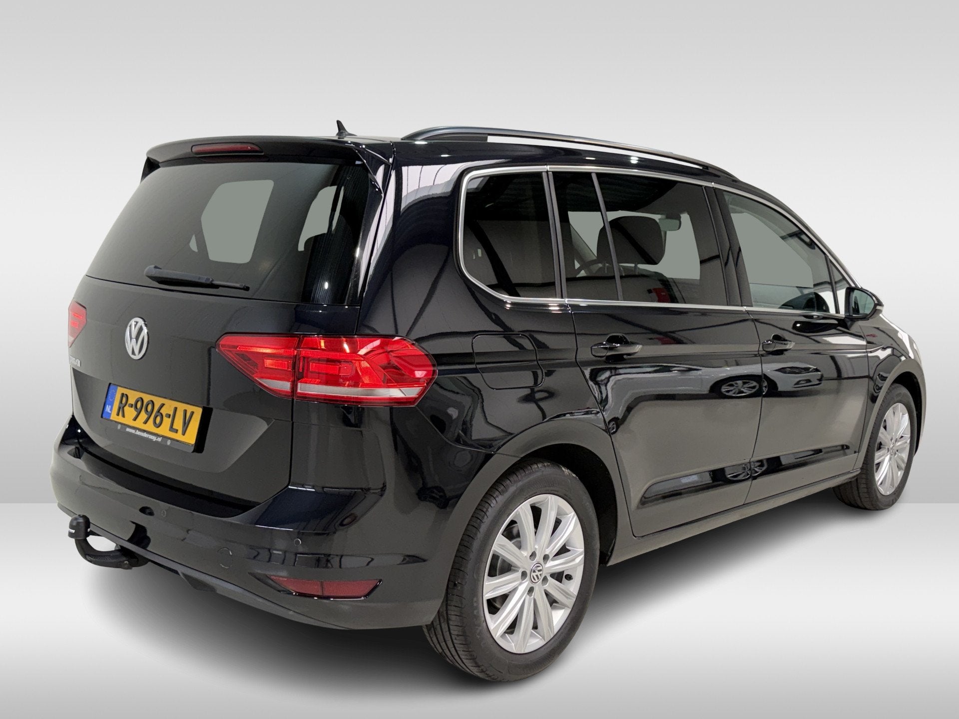 Volkswagen Touran 7p 1.5 TSI 150pk DSG Comfortline, Auto's, Euro 6, 4 cilinders, 150 pk, 7 stoelen